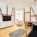 Scandinavian Style 3br In Centre *