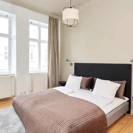 Scandinavian Style 3br In Centre Apartment
