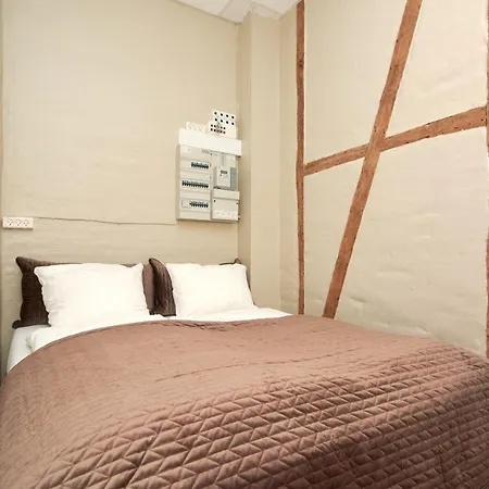 Scandinavian Style 3br In Centre *